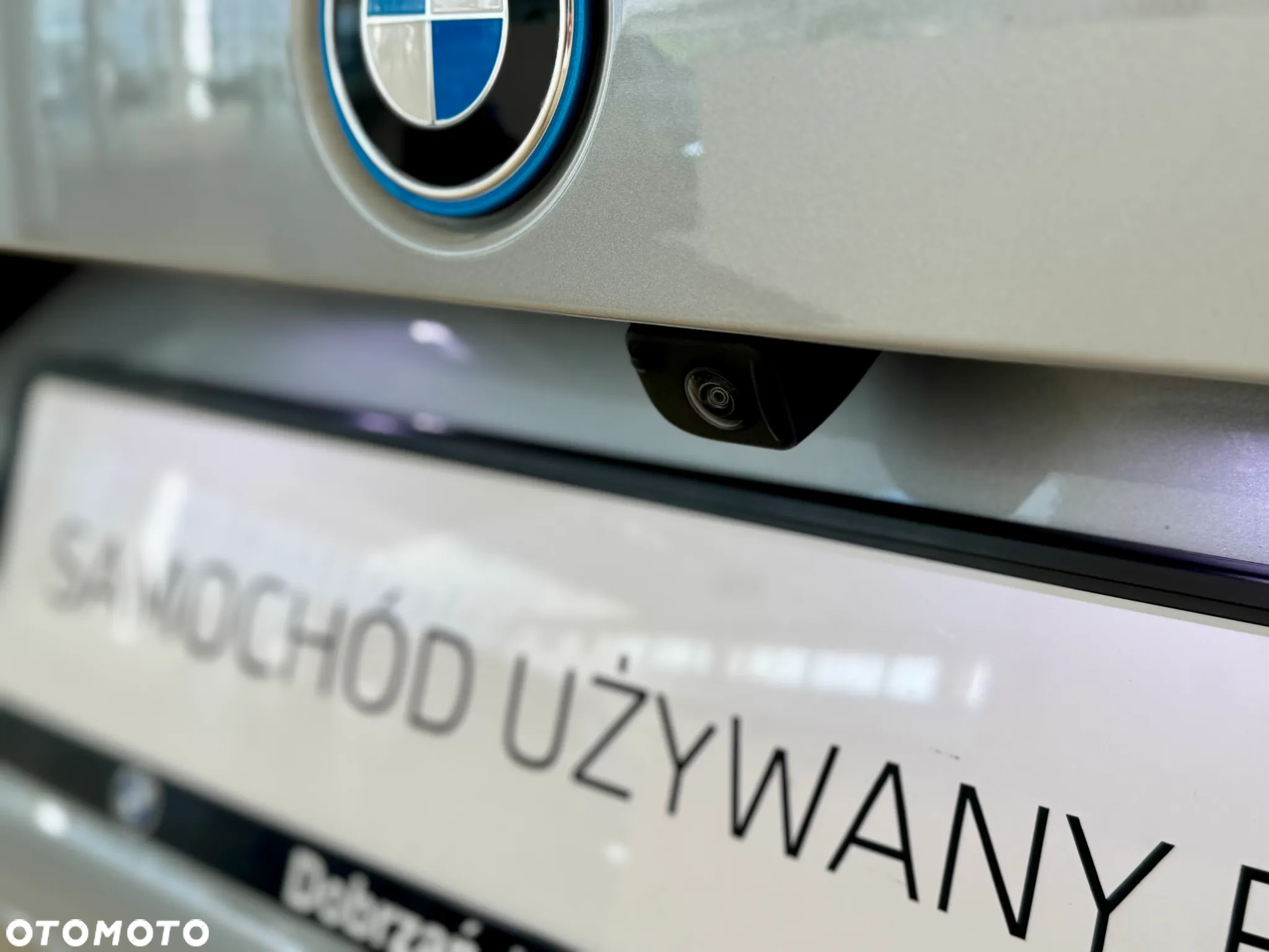BMW iX1 xDrive30 66.5kWh M Sport - 13