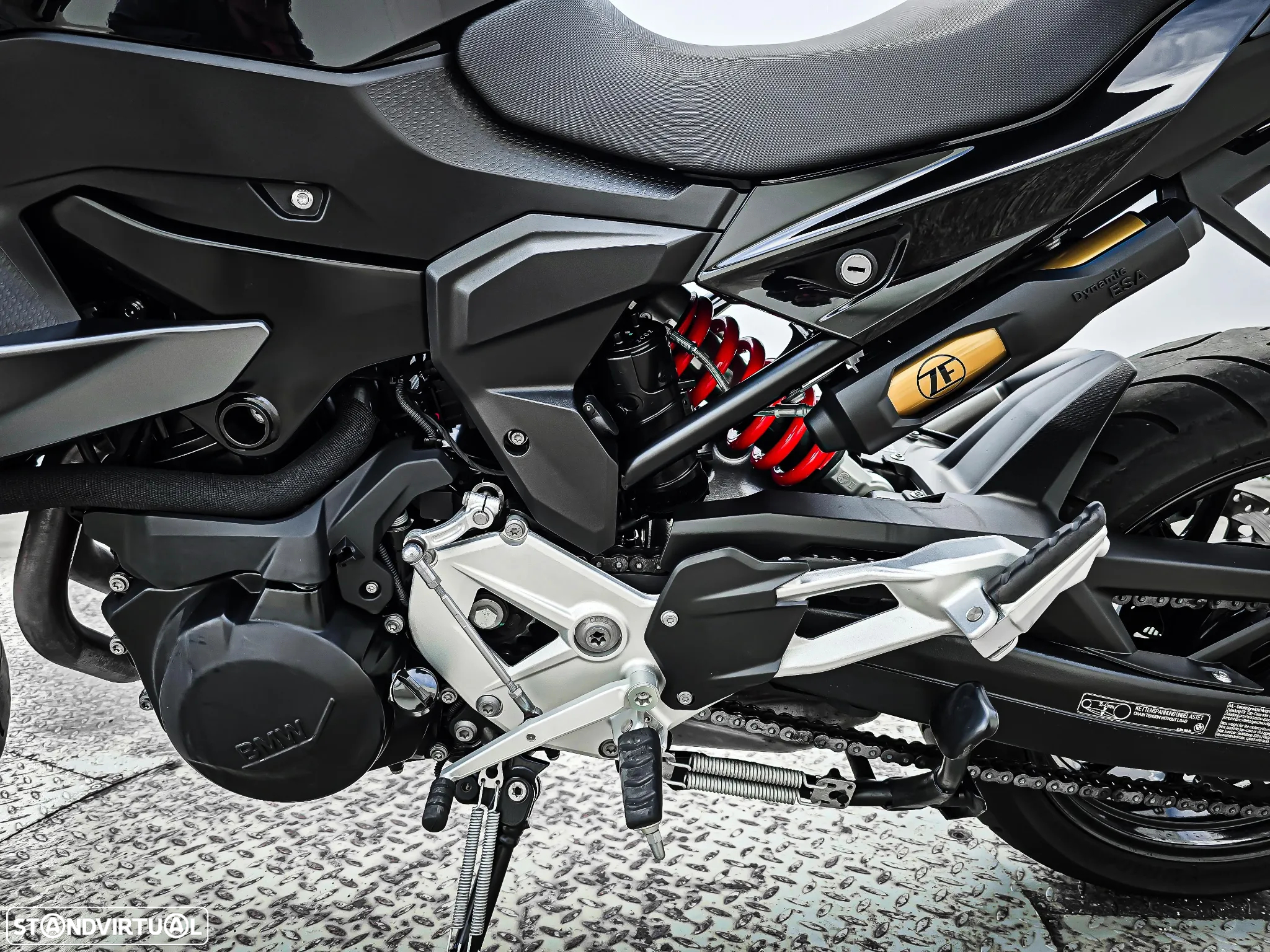 BMW F 900 XR - 19