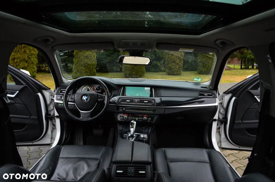 BMW Seria 5 520d Touring Luxury Line - 40