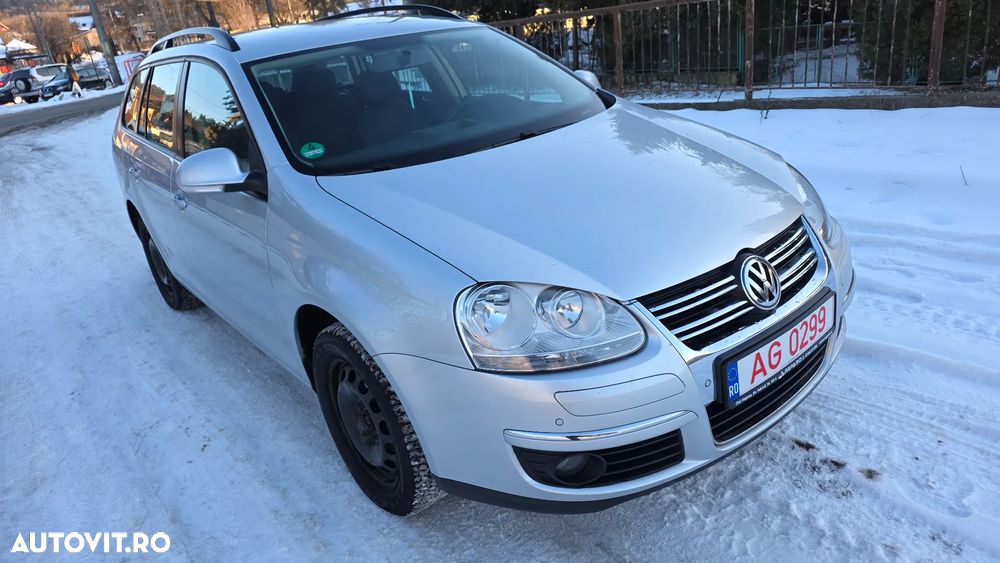 Volkswagen Golf 1.9 TDI DPF DSG Individual - 2