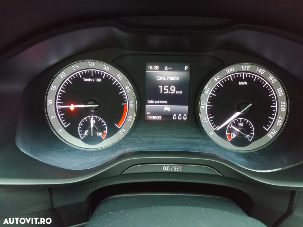 Skoda Kodiaq 2.0 TDI 4X4 DSG Sportline - 8