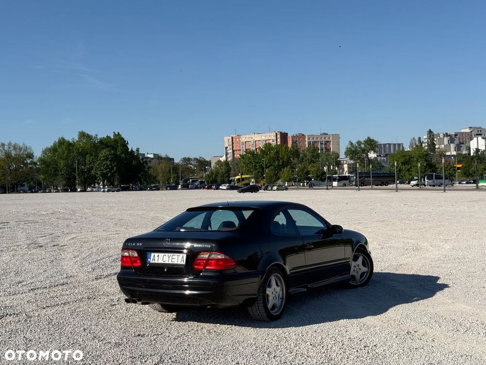 Mercedes-Benz CLK - 4