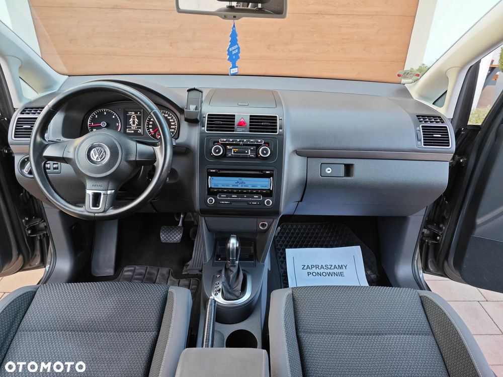 Volkswagen Touran - 20