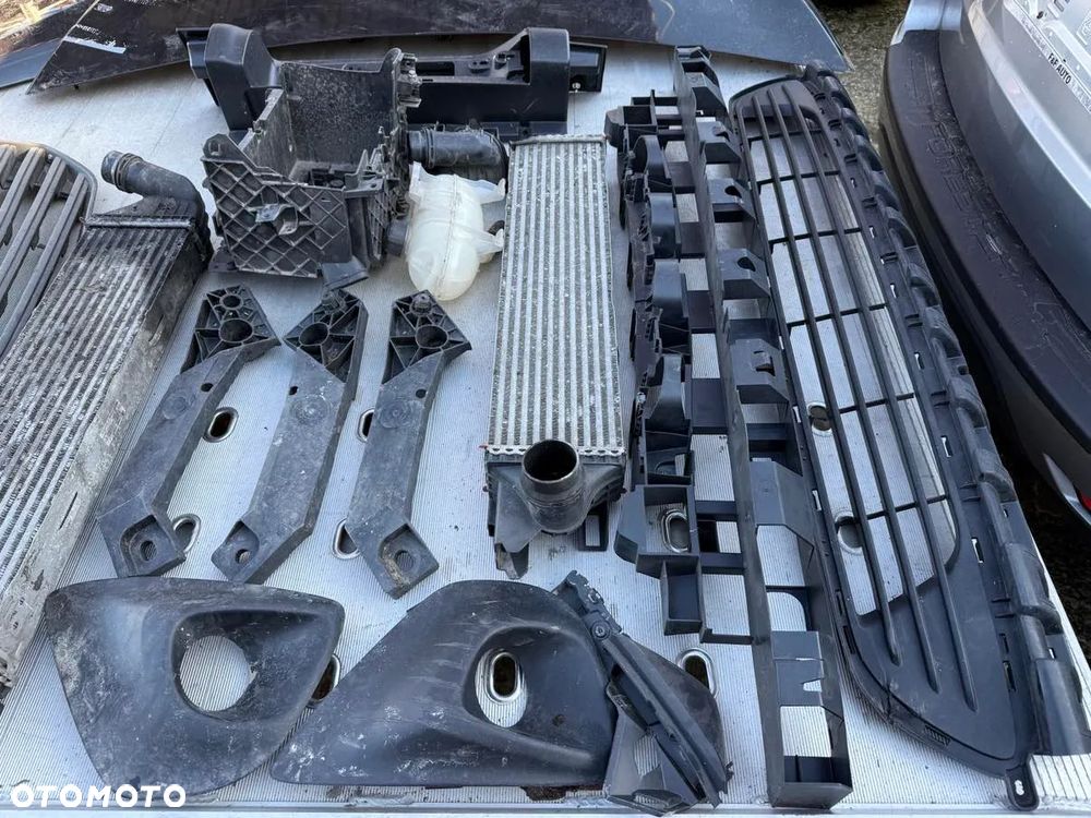 Części Trafic Vivaro Primastar Talento Maska Lampy Drzwi Błotnik Kratki Plastik - 1