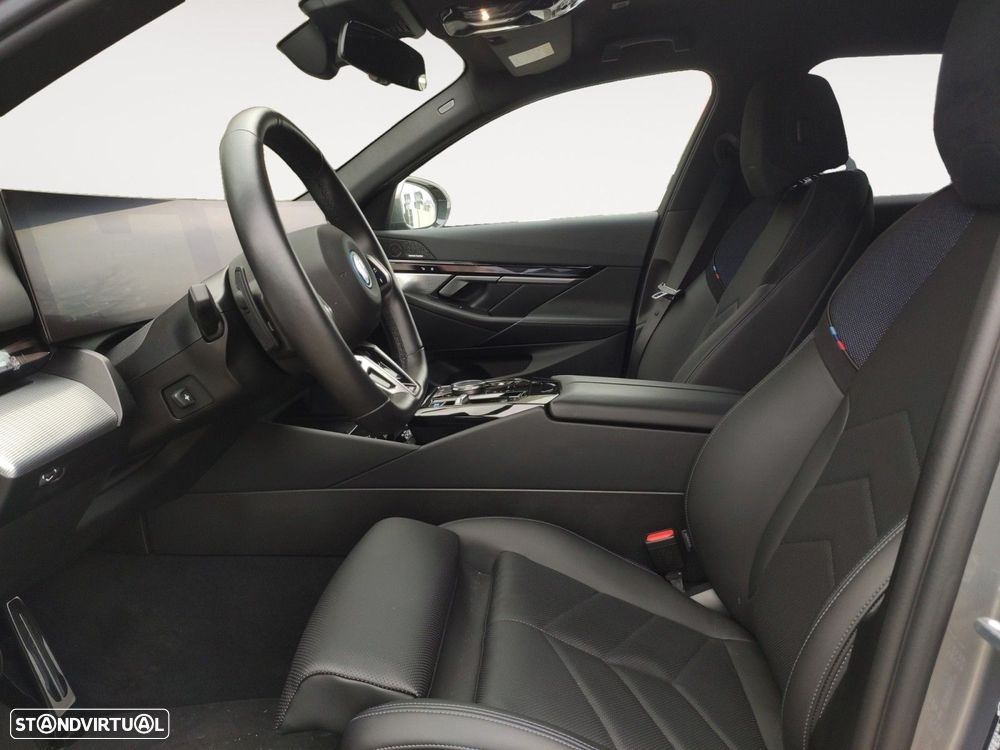 BMW i5 eDrive40 Pack Desportivo M - 9
