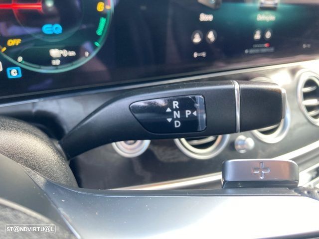 Mercedes-Benz E 300 de 4Matic 9G-TRONIC AMG Line - 22