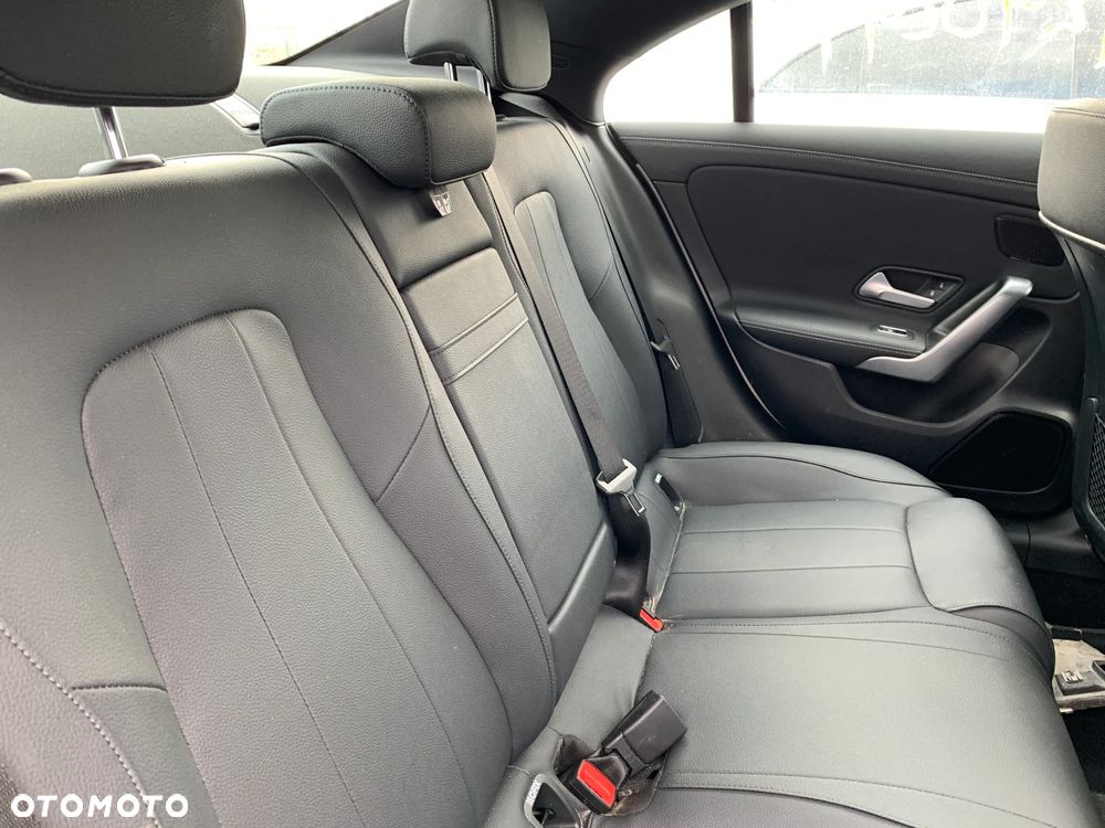 Mercedes-Benz CLA 250 4-Matic 7G-DCT - 12