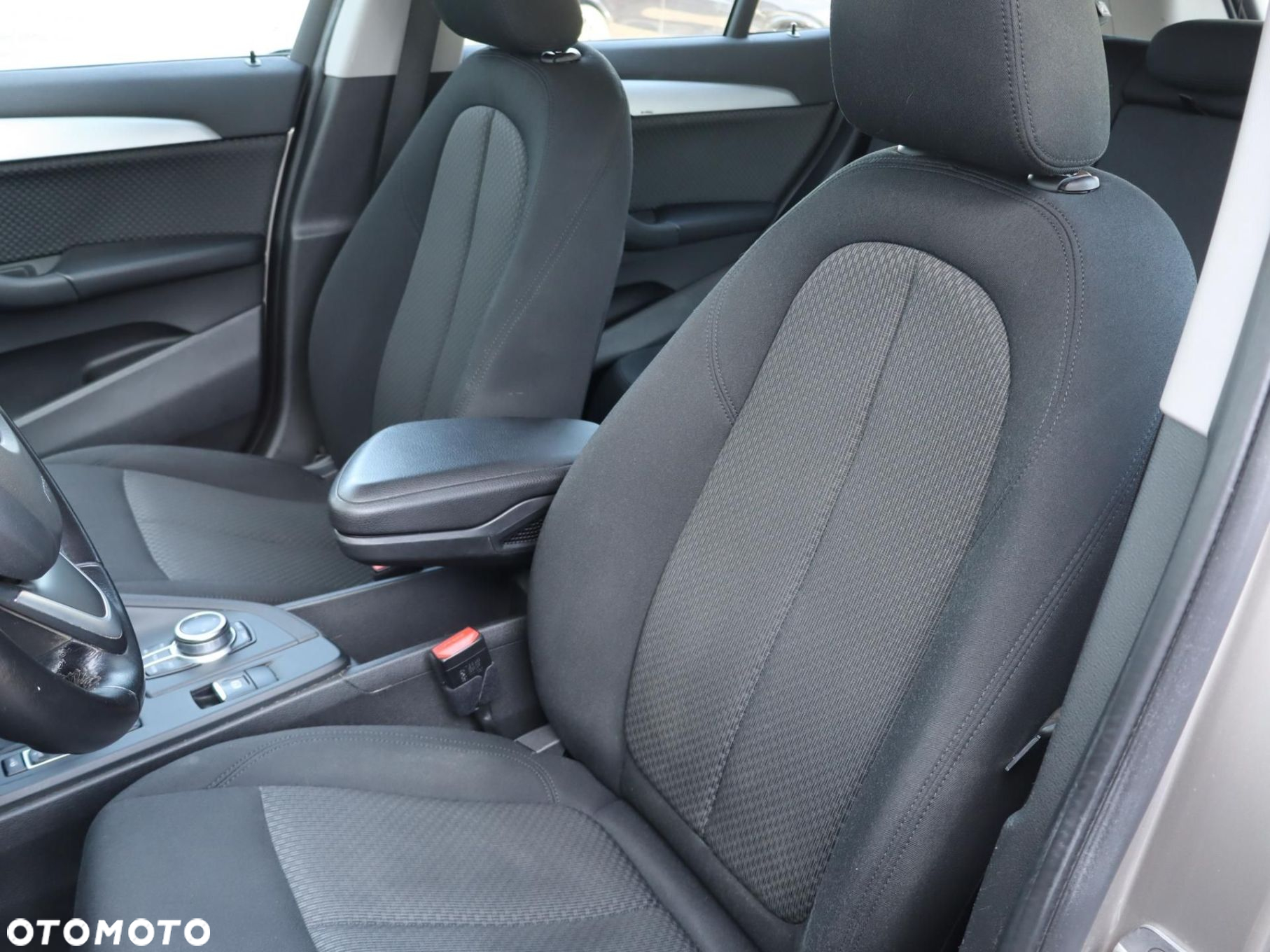 BMW X1 - 8