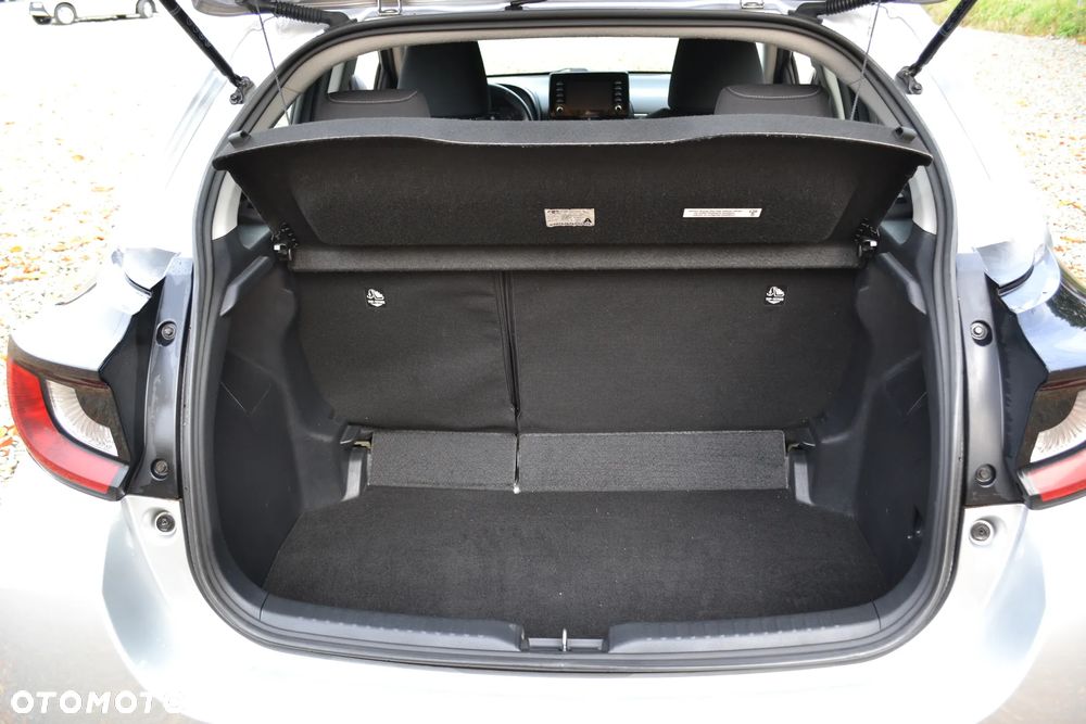 Toyota Yaris - 13