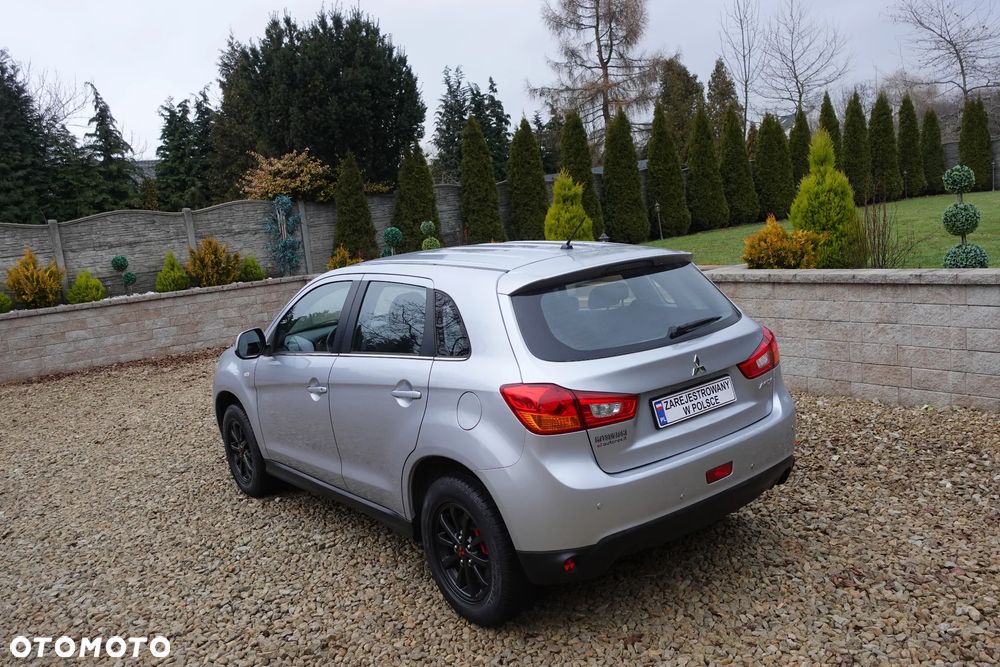 Mitsubishi ASX - 4