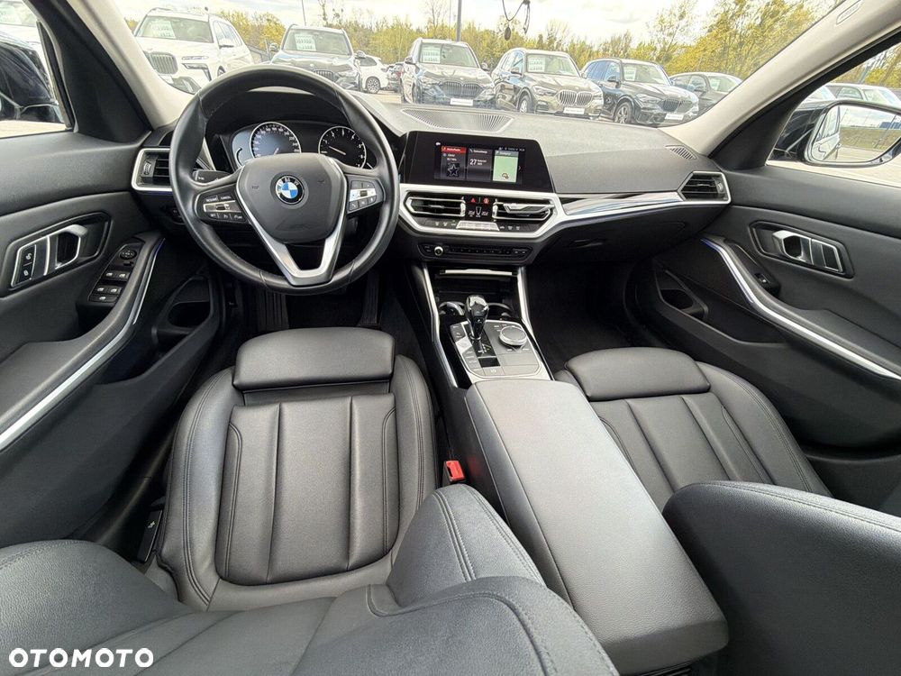 BMW Seria 3 - 16