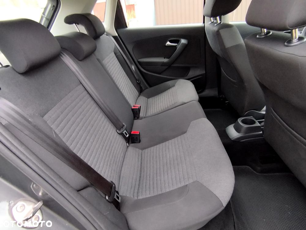 Volkswagen Polo - 13