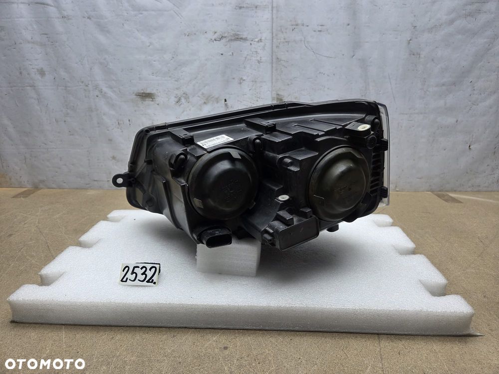 Volkswagen transporter T5 lift  09-15r 7E1941016T lampa prawy przód zwykła - 4
