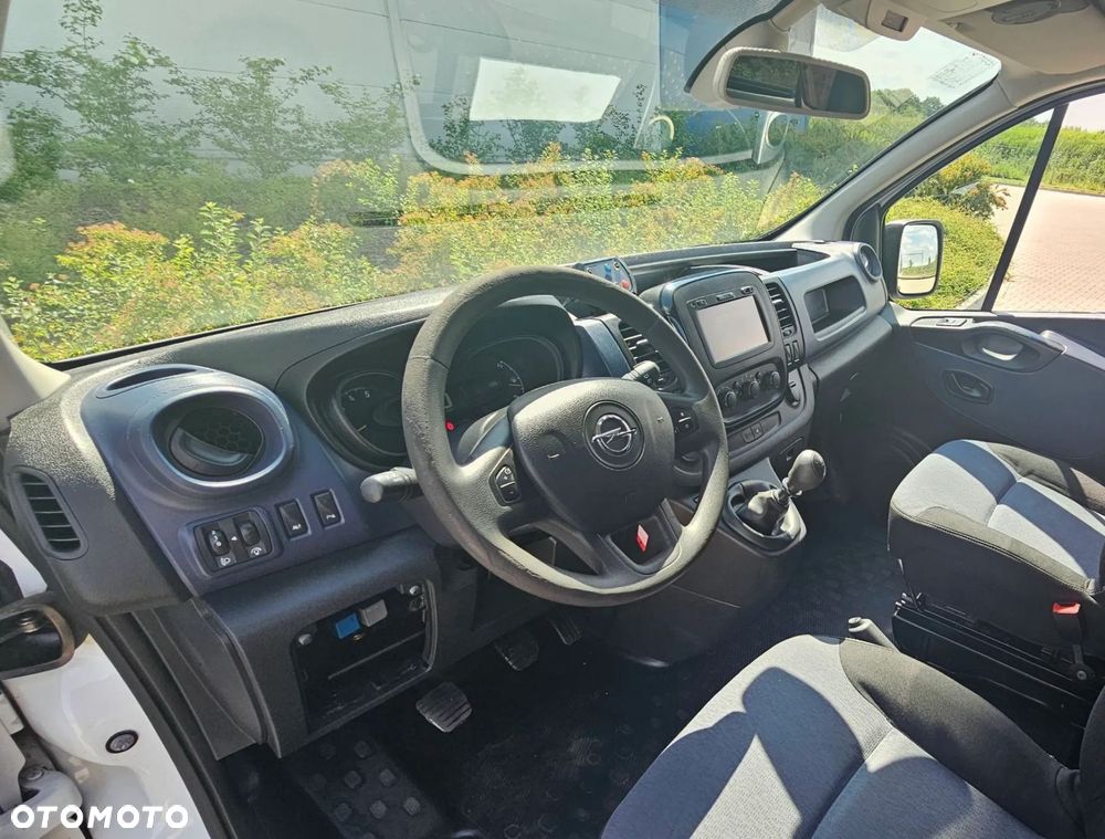 Renault Trafic - 15
