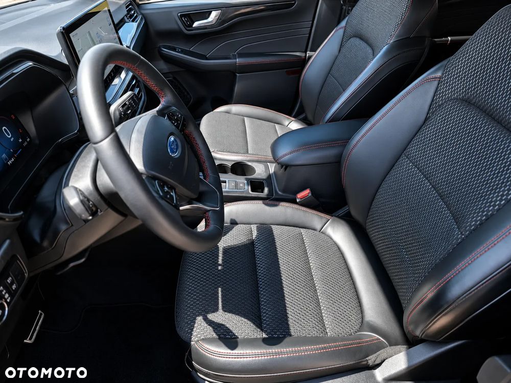 Ford Escape 2.0 EcoBoost AWD Titanium - 13