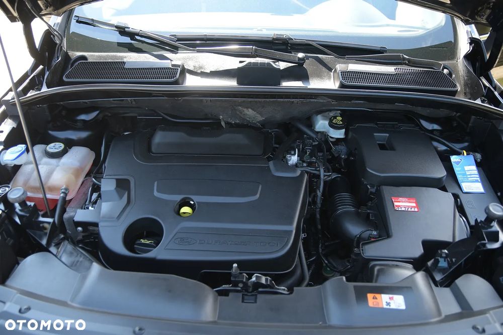 Ford Kuga 2.0 TDCi 2x4 Titanium - 35