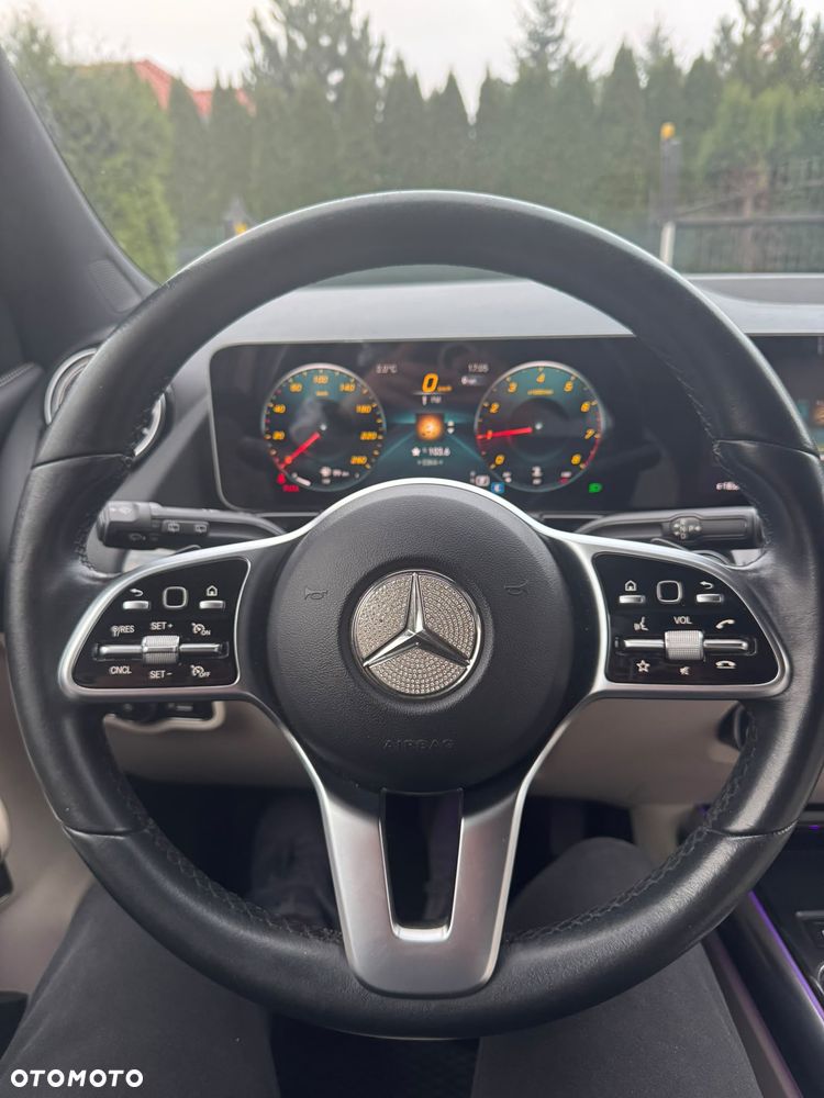 Mercedes-Benz GLA - 35
