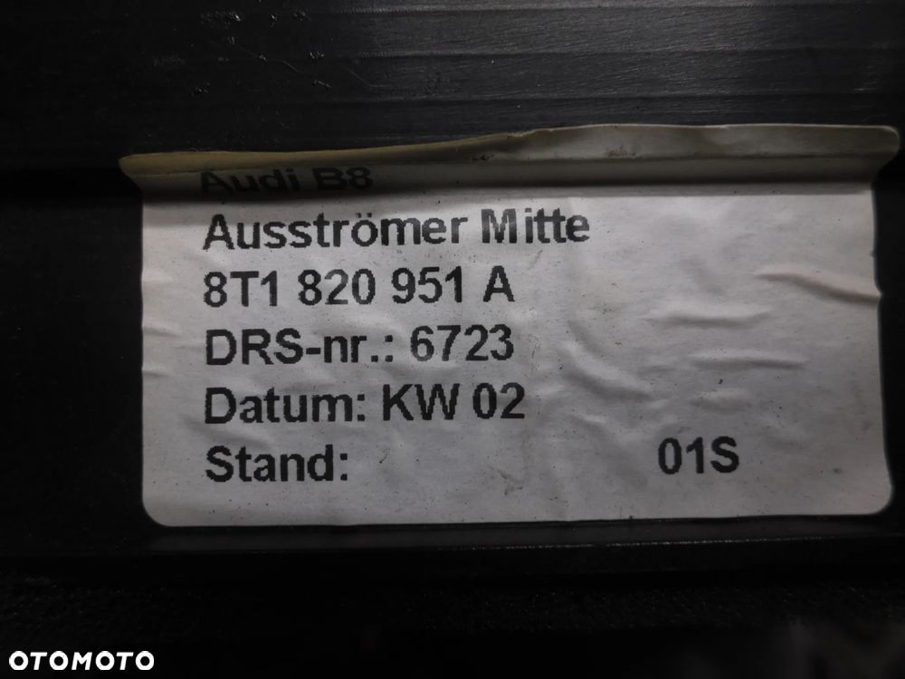 KRATKA NAWIEWU ŚRODKOWA AUDI A4 B8 ORYGINAŁ 8T1820951A POSIADAM 3 SZTUKI - 2