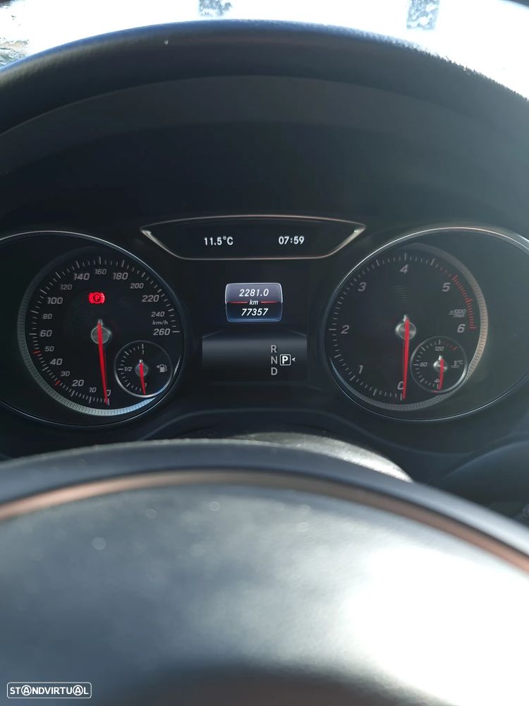 Mercedes-Benz GLA 180 d Urban Aut. - 9