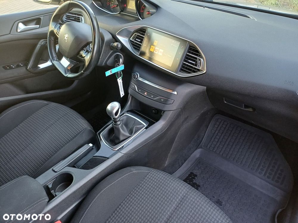 Peugeot 308 - 14