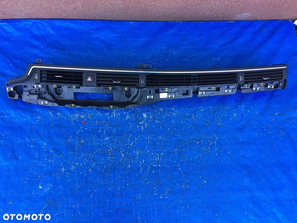 Audi A4 B8 Lift 8W1820902D / Kratka Nawiewu Środkowa / ORYGINAŁ / 2024r - 1