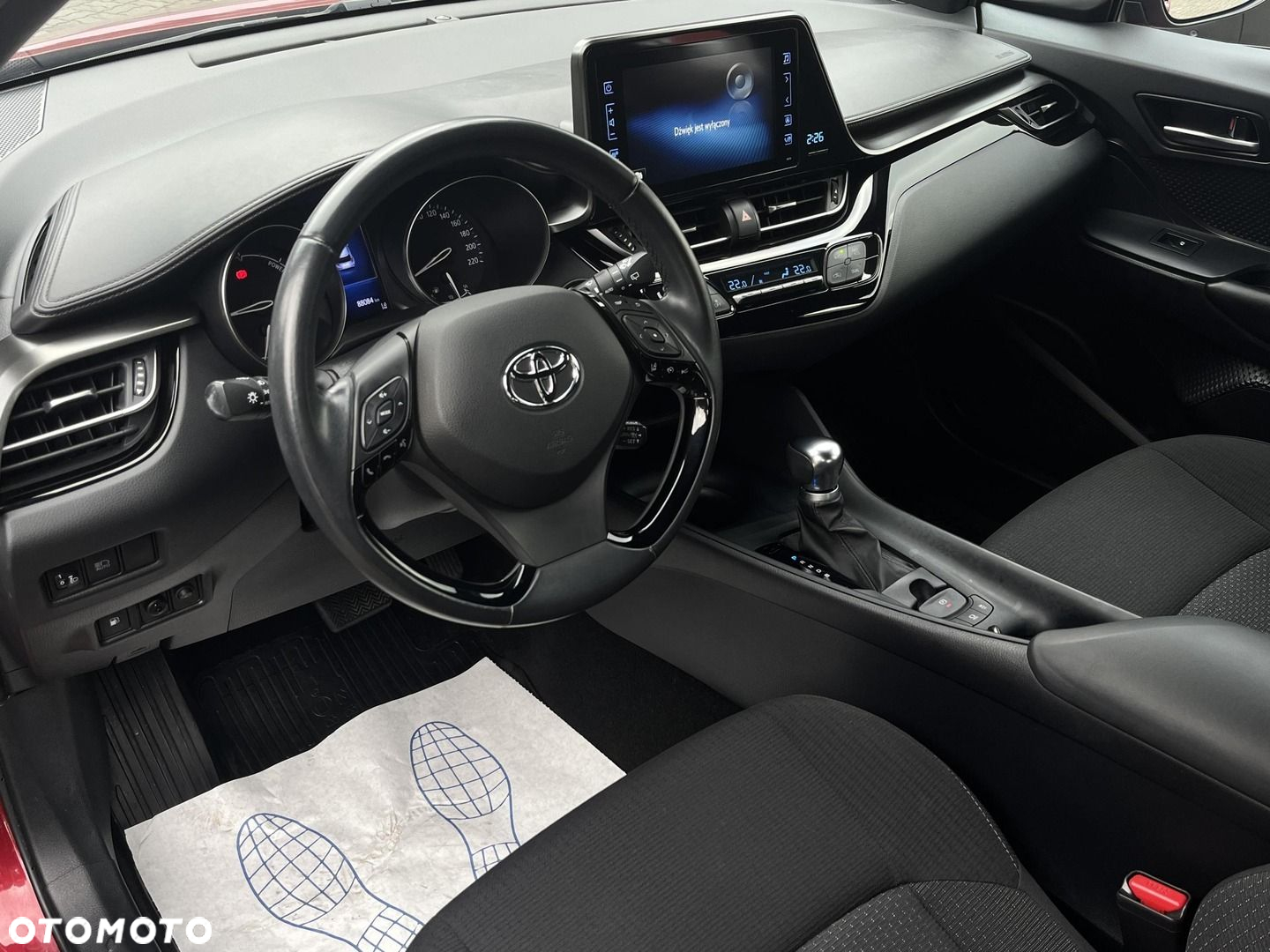 Toyota C-HR - 11