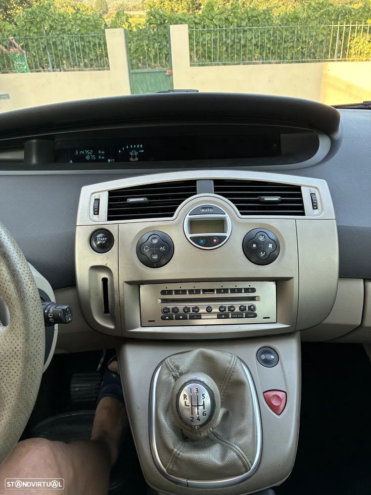 Renault Grand Scénic 1.5 dCi SL Exclusive - 15