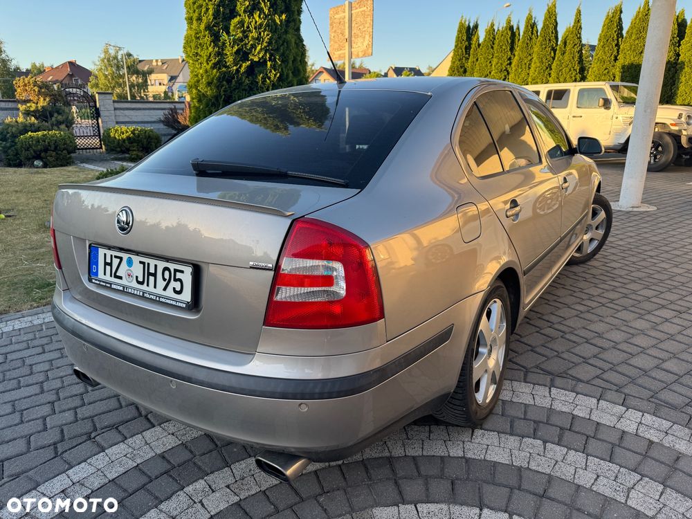 Skoda Octavia 1.8 TSI Team Edition - 6