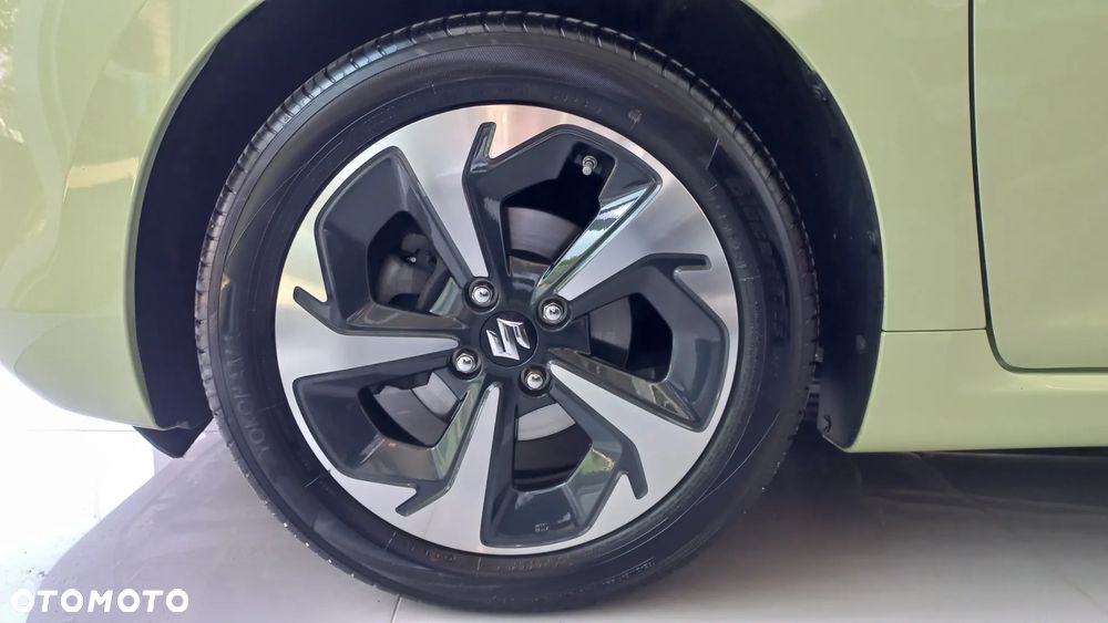 Suzuki Swift 1.2 Dualjet SHVS Premium Plus - 13