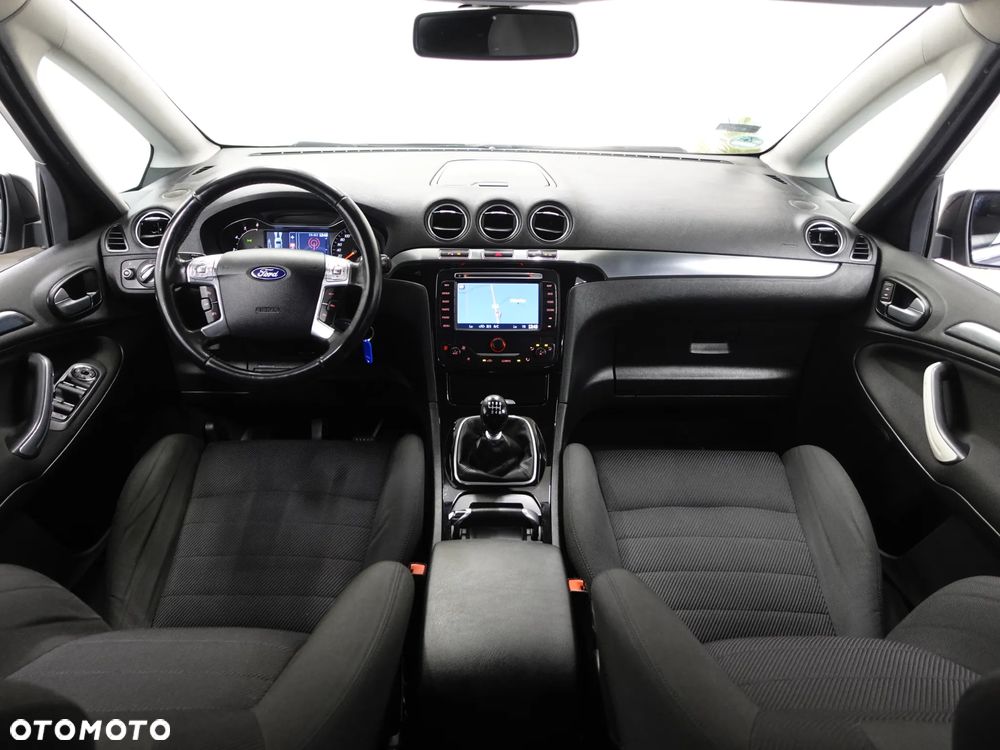Ford S-Max - 27
