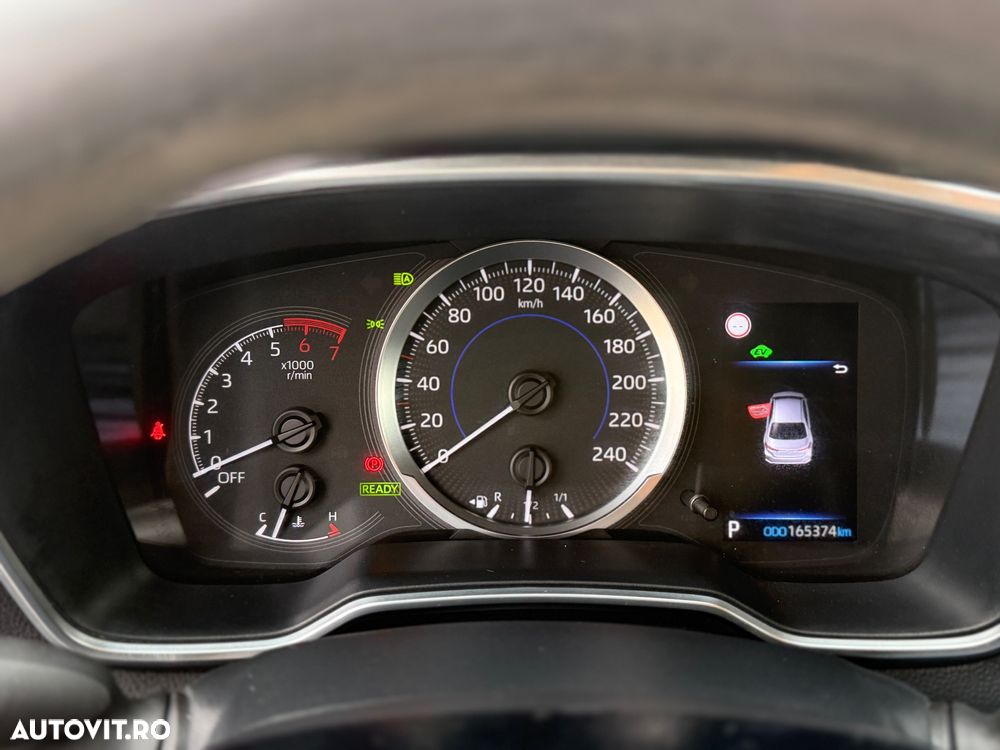 Toyota Corolla 1.8 HSD Business - 15