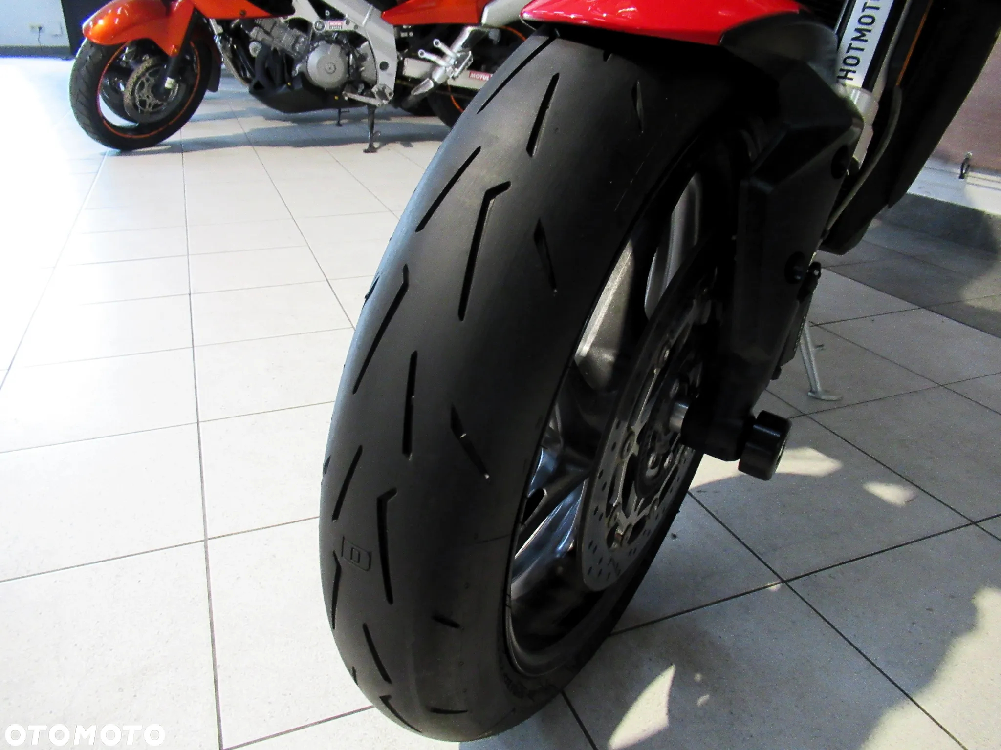 Triumph Street Triple - 25