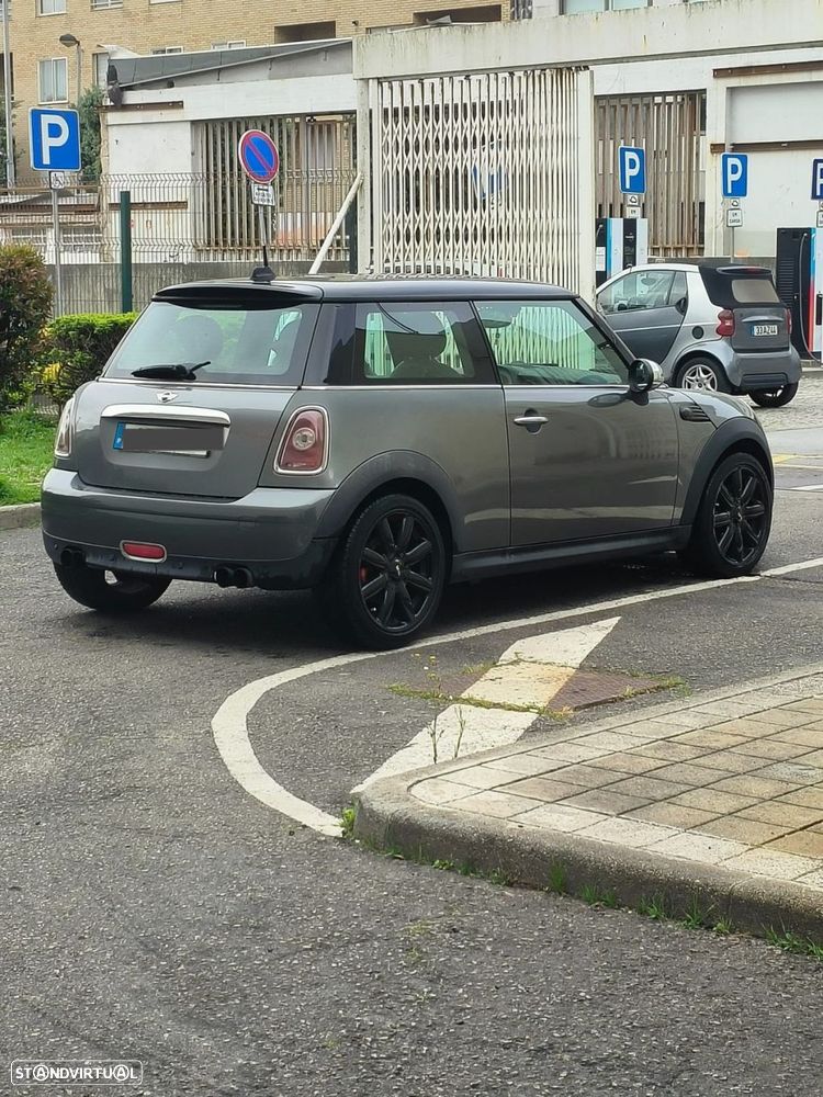 MINI 3 Portas One D - 6