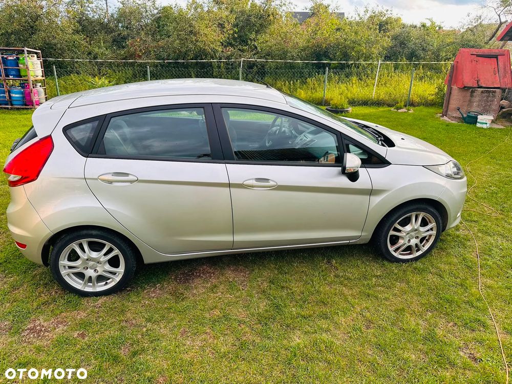Ford Fiesta 1.4 Autom Trend - 4