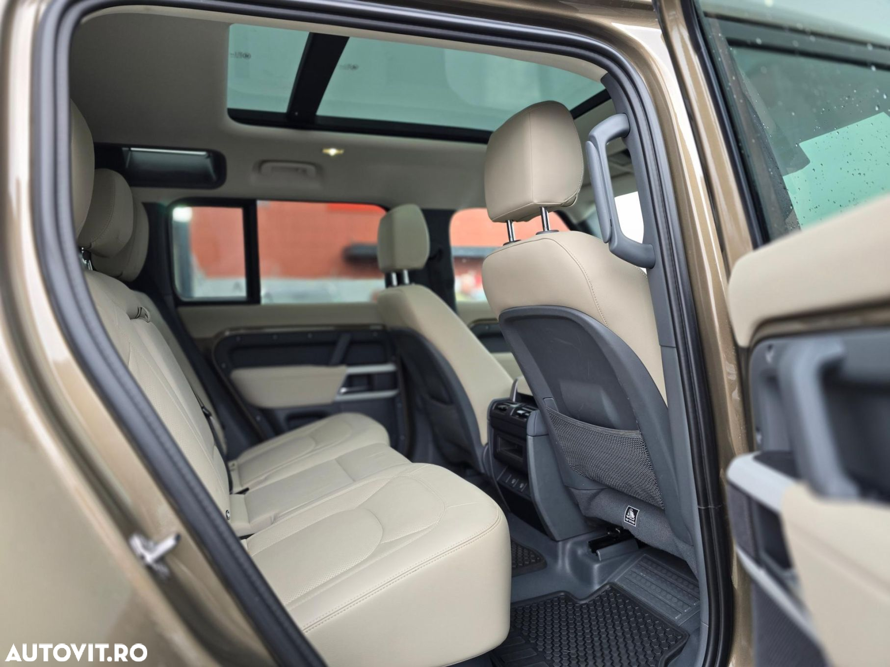 Land Rover Defender 130 3.0D 250 MHEV X-Dynamic SE - 17