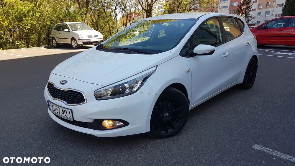 Kia Ceed - 1