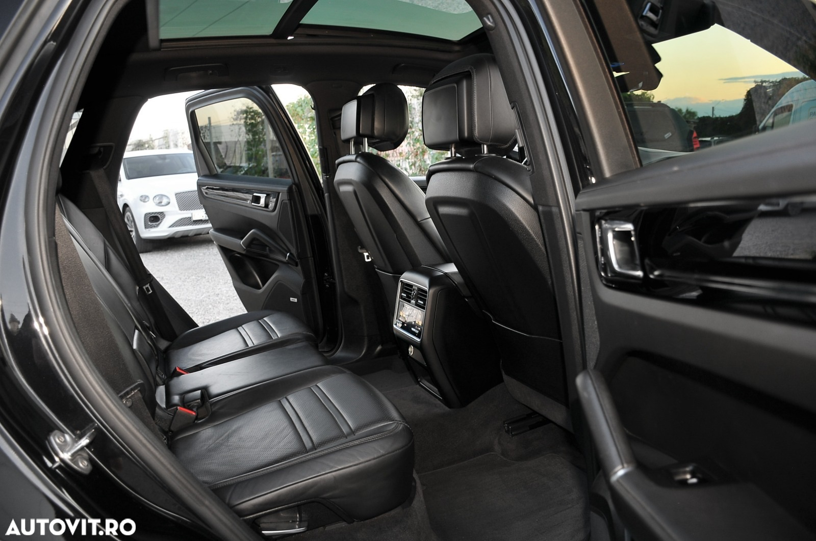 Porsche Cayenne Standard - 13