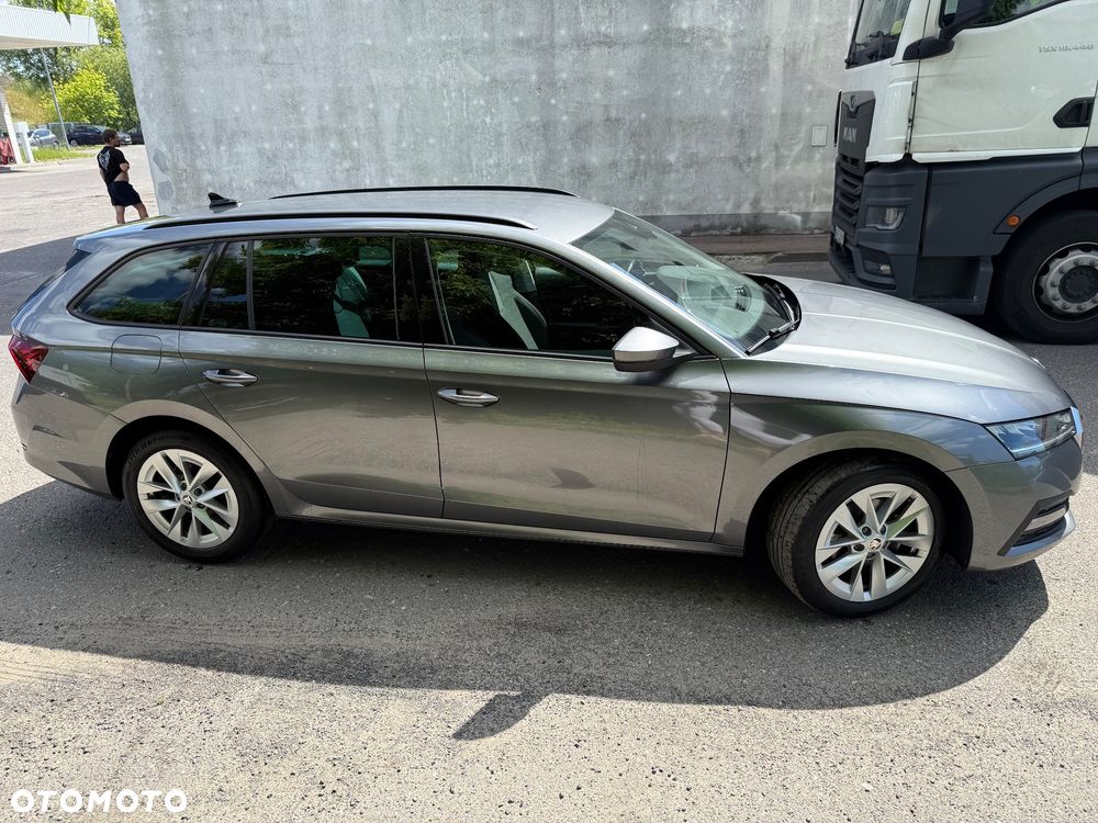 Skoda Octavia 2.0 TDI Ambition DSG - 5