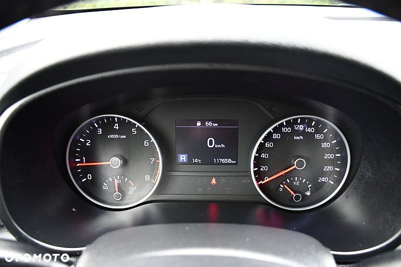Kia Sportage 1.6 GDI 2WD Black Edition - 35