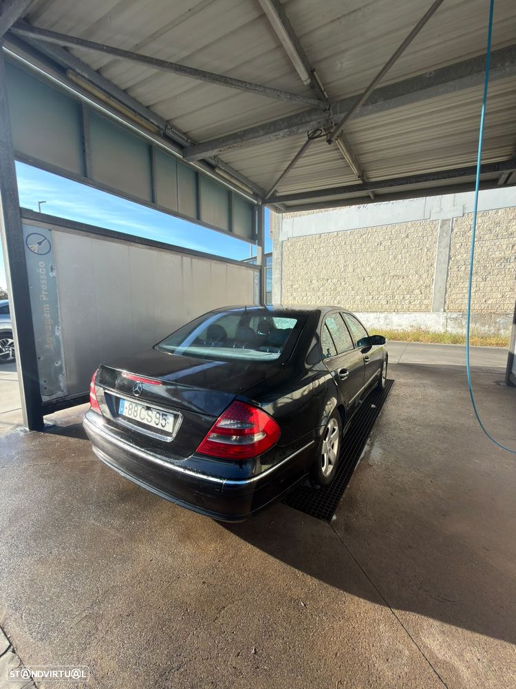 Mercedes-Benz E 200 CDi Avantgarde Aut. - 2