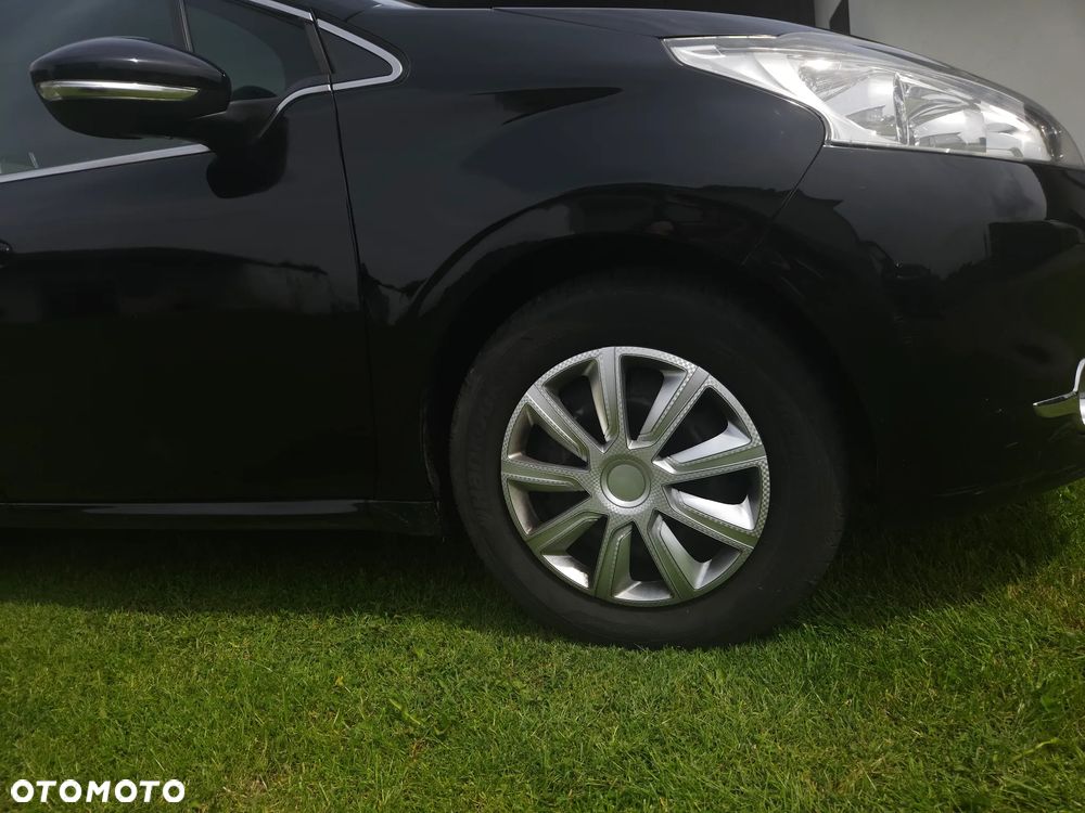 Peugeot 208 1.2 VTi Allure - 7