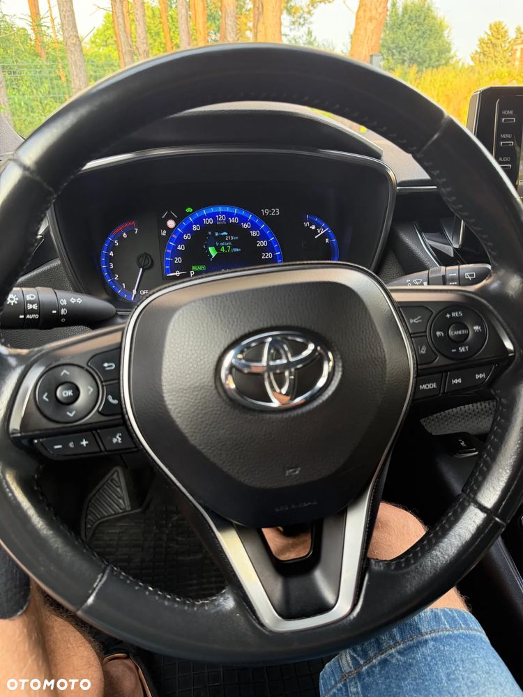 Toyota Corolla 1.8 Hybrid Executive - 15
