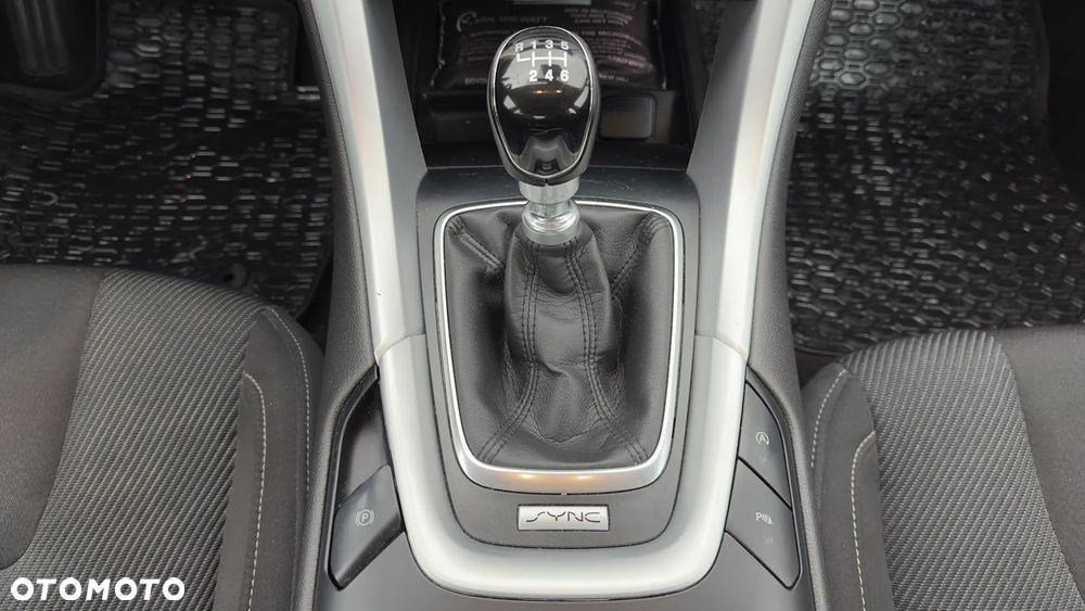 Ford Mondeo 1.5 EcoBoost Trend - 17