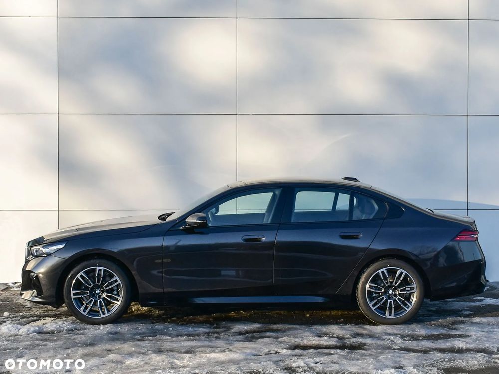 BMW Seria 5 520d xDrive - 2