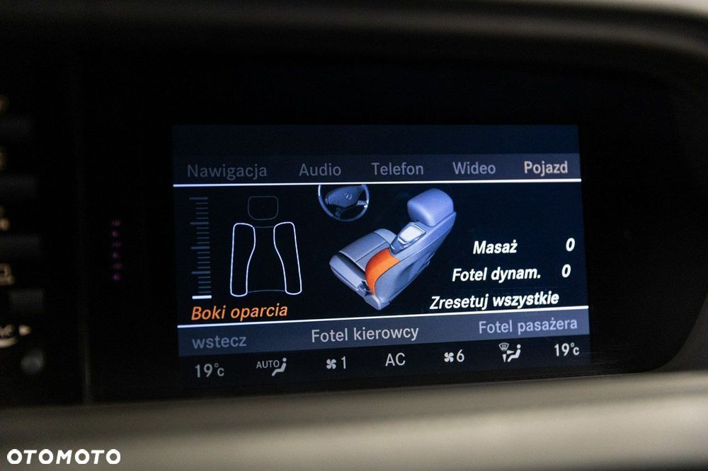 Mercedes-Benz CL - 33