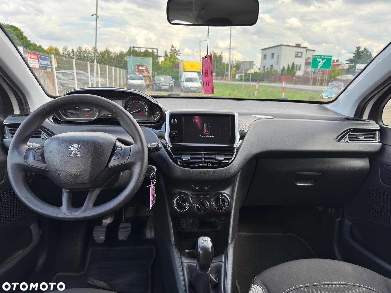Peugeot 208 1.2 PureTech Active - 8