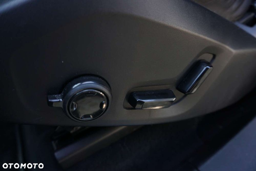 Volvo XC 90 - 13