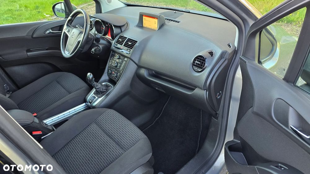 Opel Meriva - 11