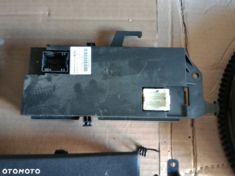 RENAULT ESPACE IV 2,0 DCI MODUL KOMFORTU INNE CZESCI PYTAC - 2