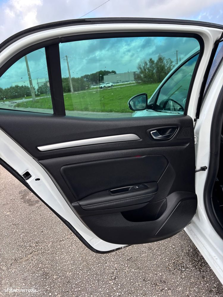 Renault Mégane TCe 140 GPF BOSE EDITION - 29